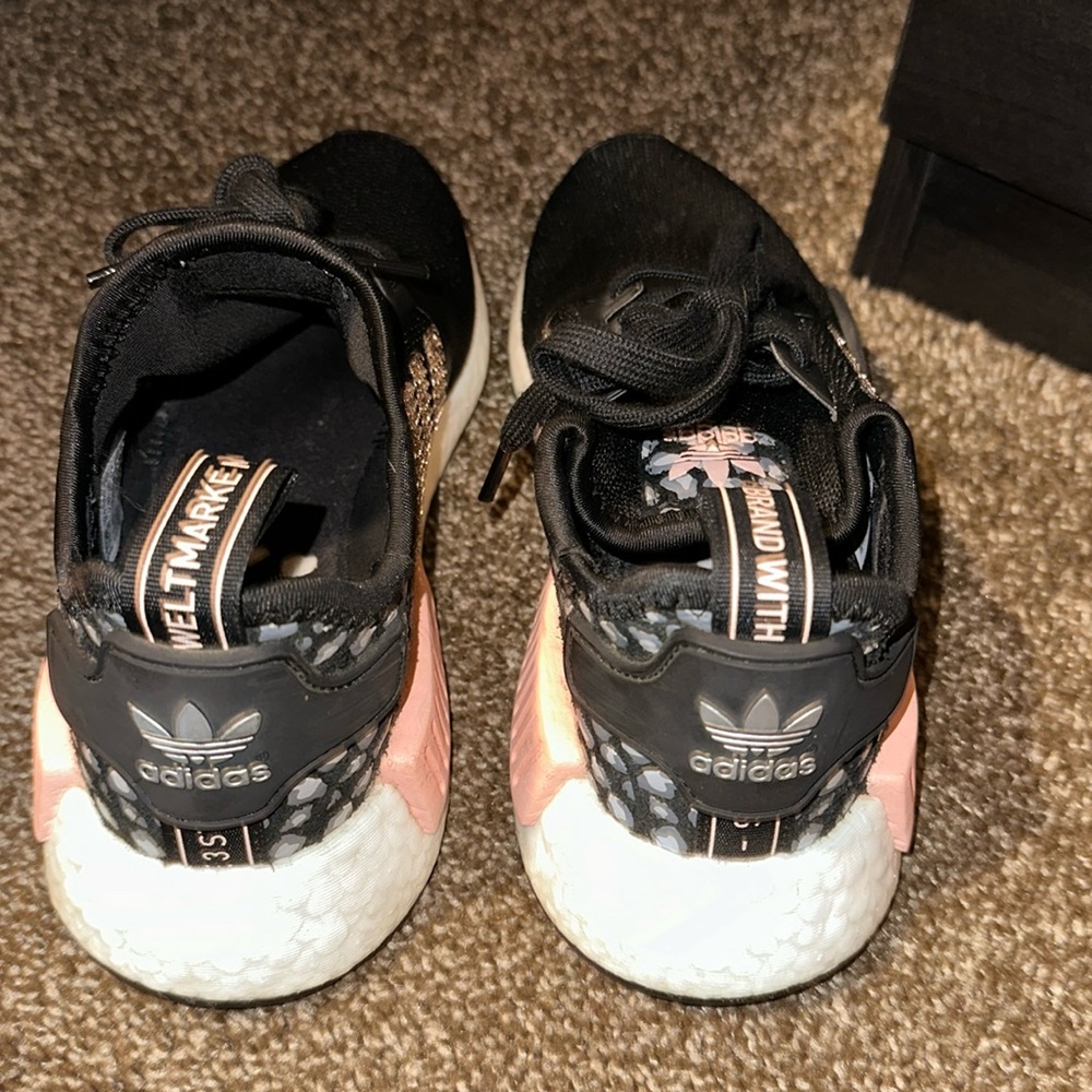 Custom Adidas NMD - Picture 4 of 4